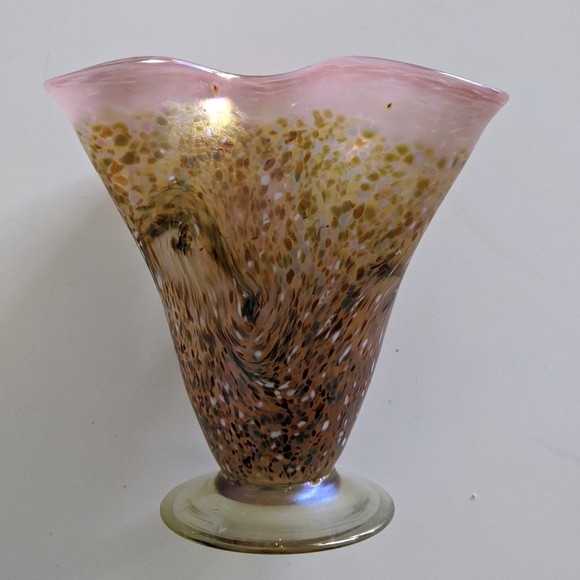 Funky Crinkle Vase - Picture 2 of 5